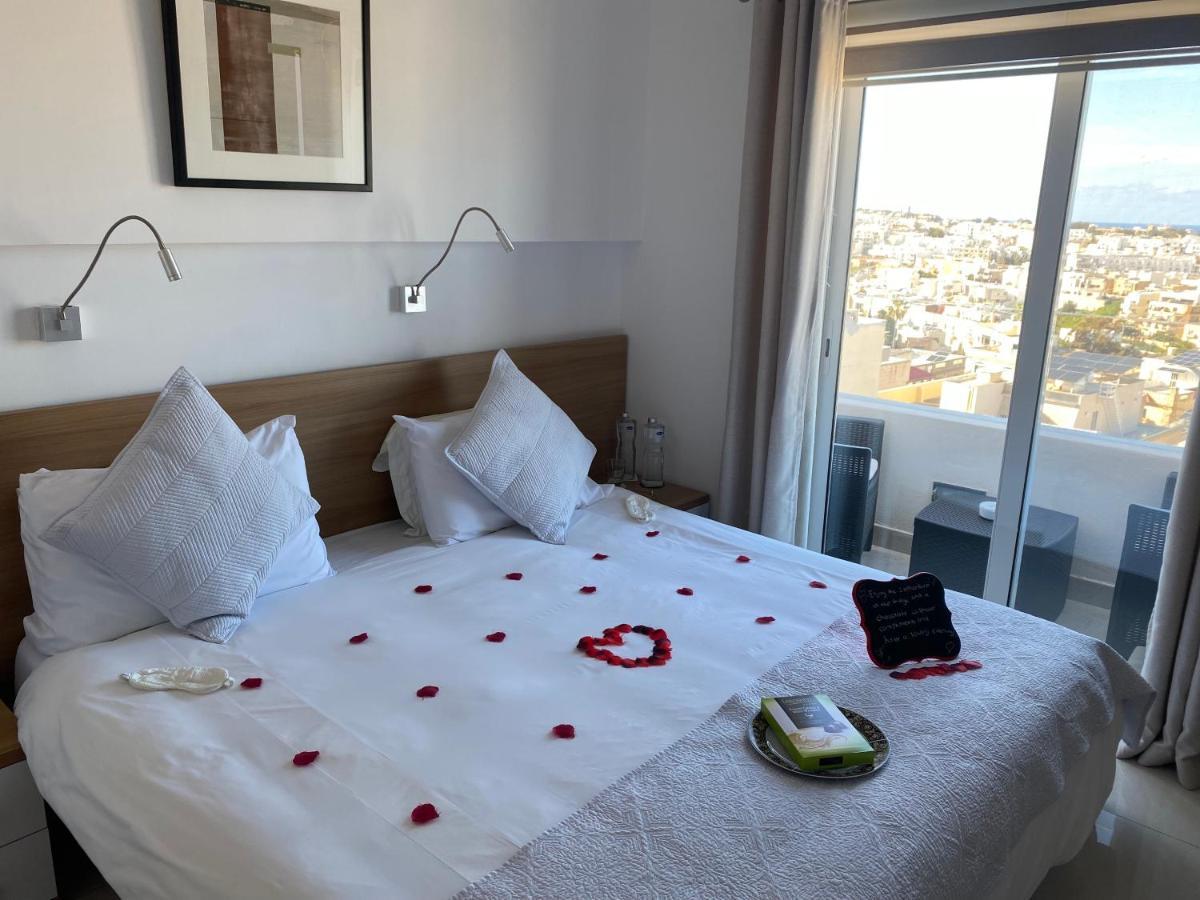 Escape To St Julians Bed and Breakfast Saint Julian's Eksteriør billede