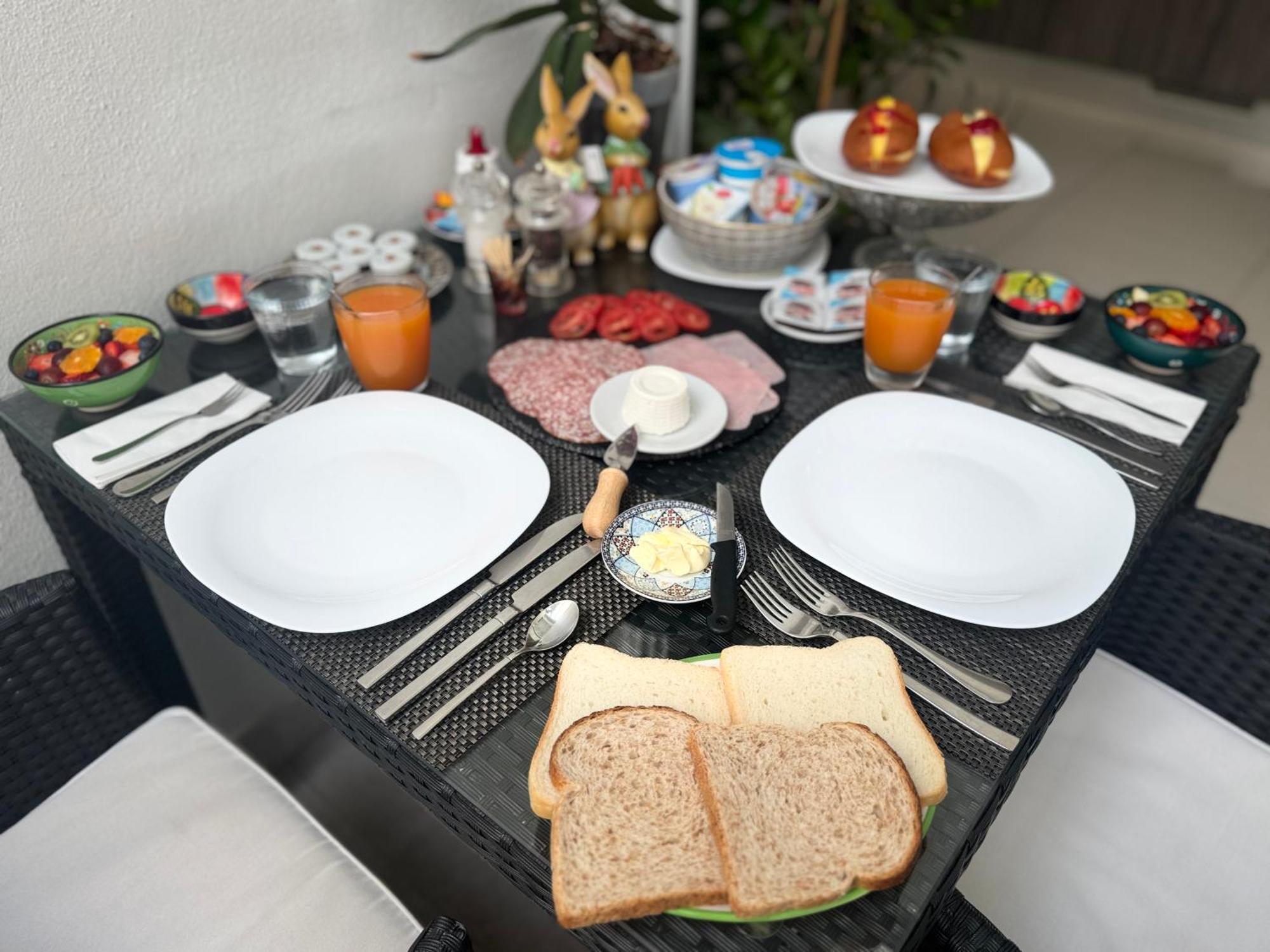 Escape To St Julians Bed and Breakfast Saint Julian's Eksteriør billede